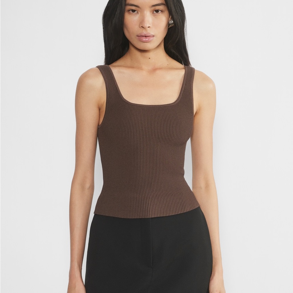 Aritzia Babaton Ribbed Sculpt Knit Top